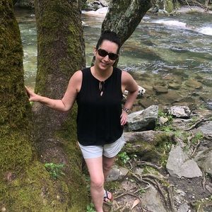 Meet your Posher, Valerie